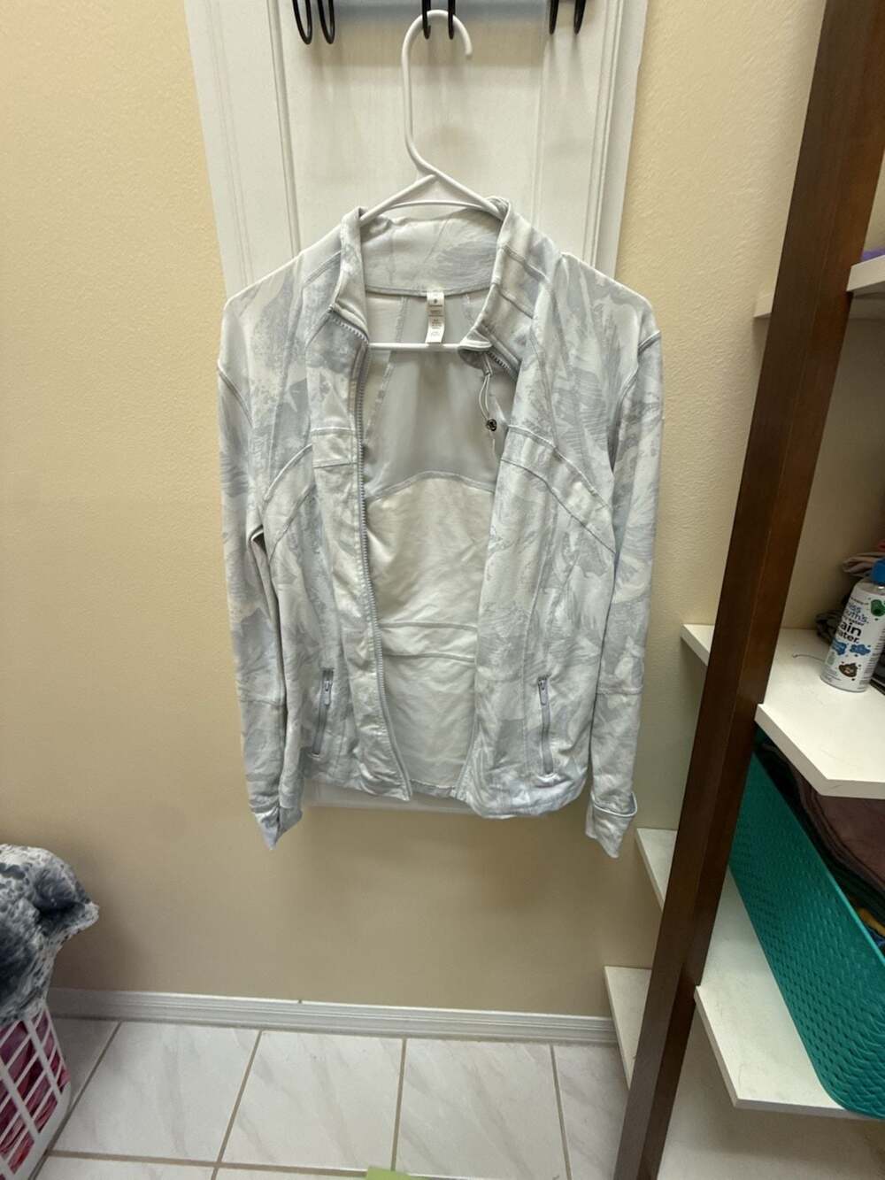 Lululemon Define Jacket White Grey Floral Print Size 10